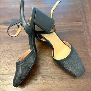 Naturalizer Black Textured Block Heel Sandals